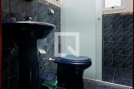 Casa à venda com 262m², 4 quartos e 5 vagasBanheiro social