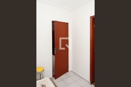 Casa à venda com 262m², 4 quartos e 5 vagasQuarto de Serviço