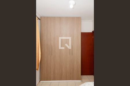 Casa à venda com 262m², 4 quartos e 5 vagasQuarto 2