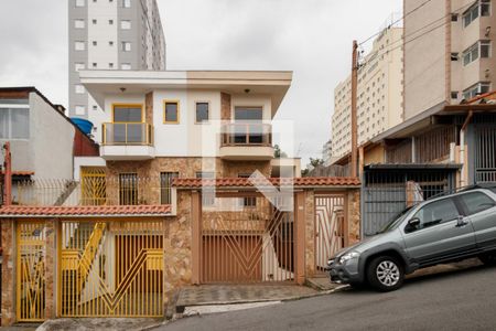 Casa à venda com 262m², 4 quartos e 5 vagasFachada