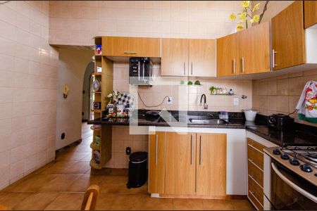 Casa para alugar com 220m², 3 quartos e 2 vagas Casa para alugar com 220m², 3 quartos e 2 vagasCozinha