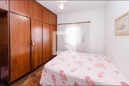 Casa para alugar com 220m², 3 quartos e 2 vagas Casa para alugar com 220m², 3 quartos e 2 vagasSuíte