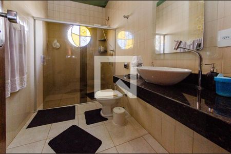 Casa para alugar com 220m², 3 quartos e 2 vagas Casa para alugar com 220m², 3 quartos e 2 vagasBanheiro