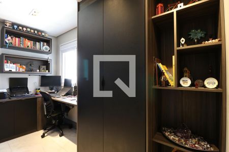 Apartamento à venda com 100m², 2 quartos e 2 vagasEscritório