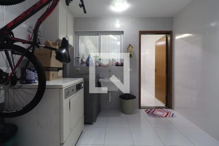 Casa à venda com 88m², 2 quartos e 2 vagasLavanderia