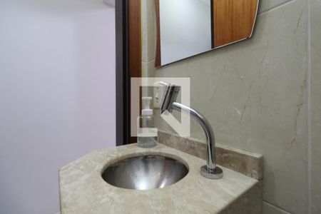 Casa à venda com 88m², 2 quartos e 2 vagasLavabo