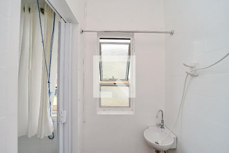 Apartamento à venda com 84m², 2 quartos e 2 vagasBanheiro de serviço