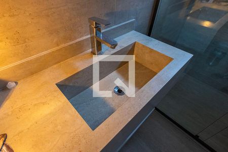 Casa à venda com 370m², 4 quartos e 4 vagas Casa à venda com 370m², 4 quartos e 4 vagasSuíte 1 - Banheiro