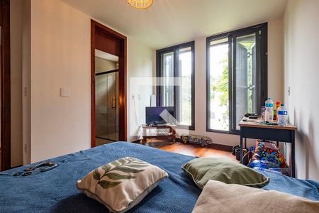 Suíte 1 de casa à venda com 4 quartos, 370m² em Alto de Pinheiros, São Paulo