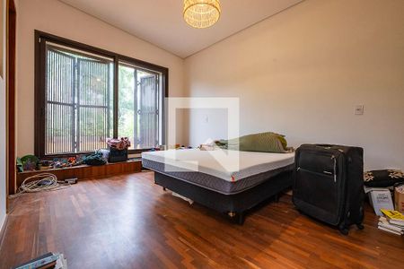 Casa à venda com 370m², 4 quartos e 4 vagas Casa à venda com 370m², 4 quartos e 4 vagasSuíte 3