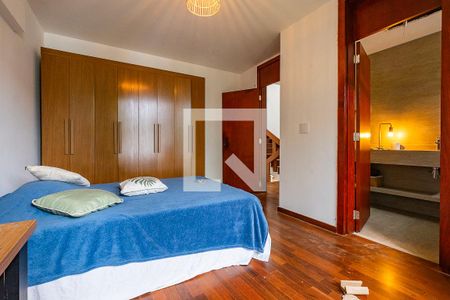 Suíte 1 de casa à venda com 4 quartos, 370m² em Alto de Pinheiros, São Paulo