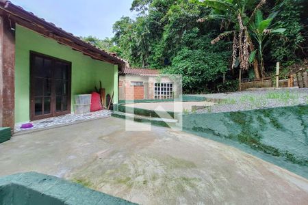 Casa à venda com 200m², 4 quartos e 2 vagasQuintal