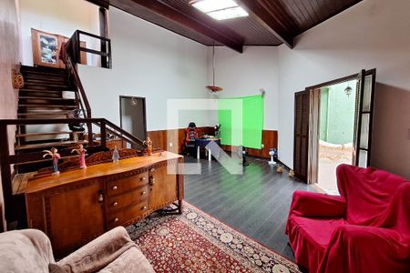 Sala de casa à venda com 4 quartos, 200m² em Pendotiba, Niterói