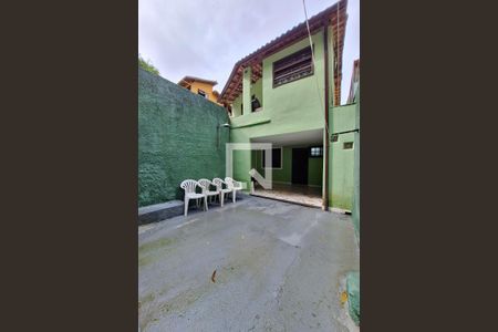 Casa à venda com 200m², 4 quartos e 2 vagasÁrea de Serviço