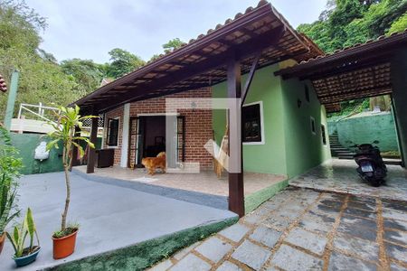 Casa à venda com 200m², 4 quartos e 2 vagasÁrea externa