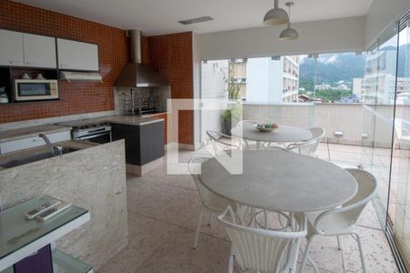 Apartamento à venda com 166m², 3 quartos e 2 vagas Apartamento à venda com 166m², 3 quartos e 2 vagascozinha