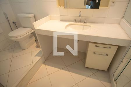 Apartamento à venda com 166m², 3 quartos e 2 vagas Apartamento à venda com 166m², 3 quartos e 2 vagasBanheiro da Suíte 3
