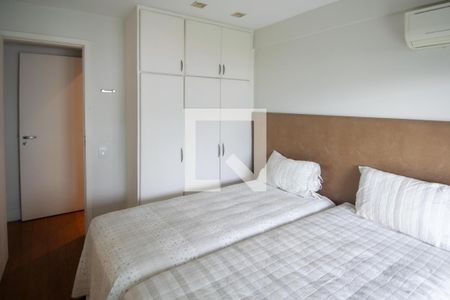 Apartamento à venda com 166m², 3 quartos e 2 vagas Apartamento à venda com 166m², 3 quartos e 2 vagasQuarto 3