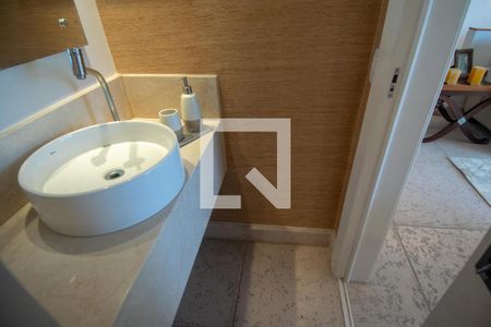 Apartamento à venda com 166m², 3 quartos e 2 vagas Apartamento à venda com 166m², 3 quartos e 2 vagasLavabo
