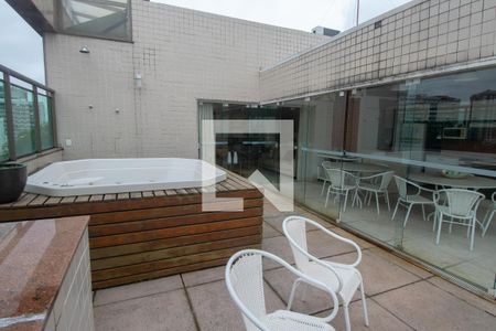 Apartamento à venda com 166m², 3 quartos e 2 vagas Apartamento à venda com 166m², 3 quartos e 2 vagasÁrea comum