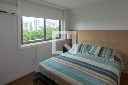 Apartamento à venda com 166m², 3 quartos e 2 vagas Apartamento à venda com 166m², 3 quartos e 2 vagasQuarto