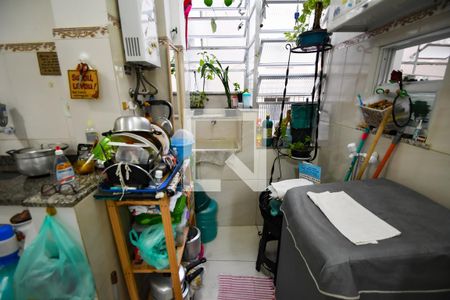 Apartamento para alugar com 91m², 2 quartos e sem vagaCozinha e Área de Serviço