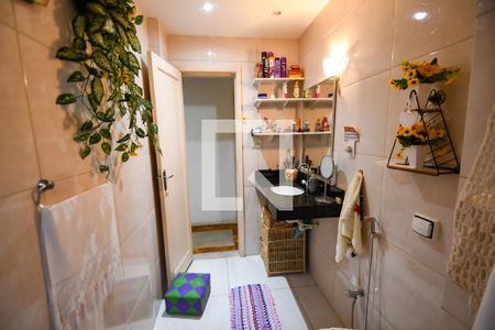 Apartamento para alugar com 91m², 2 quartos e sem vagaBanheiro