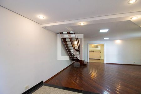 Sala de casa de condomínio à venda com 4 quartos, 200m² em Vila Rosalia, Guarulhos