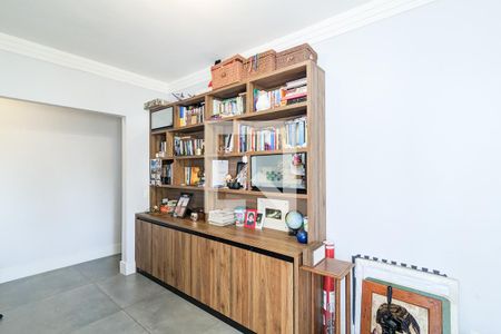 Apartamento à venda com 208m², 3 quartos e 2 vagas Apartamento à venda com 208m², 3 quartos e 2 vagasSaleta