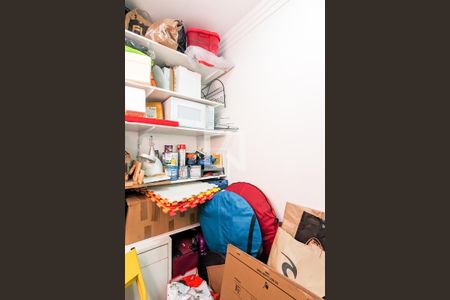 Apartamento à venda com 208m², 3 quartos e 2 vagas Apartamento à venda com 208m², 3 quartos e 2 vagasQuarto de serviço