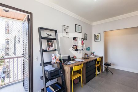 Apartamento à venda com 208m², 3 quartos e 2 vagas Apartamento à venda com 208m², 3 quartos e 2 vagasSaleta