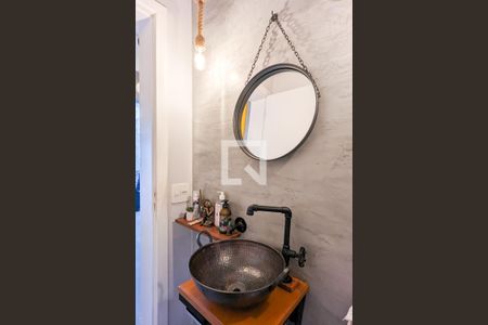 Apartamento à venda com 208m², 3 quartos e 2 vagas Apartamento à venda com 208m², 3 quartos e 2 vagasLavabo