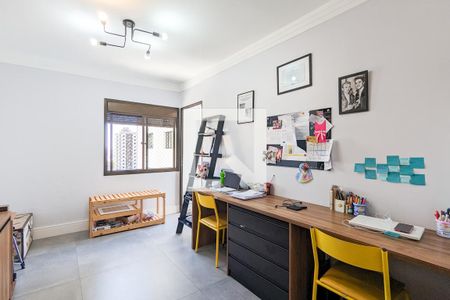 Apartamento à venda com 208m², 3 quartos e 2 vagas Apartamento à venda com 208m², 3 quartos e 2 vagasSaleta