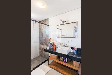 Apartamento à venda com 208m², 3 quartos e 2 vagas Apartamento à venda com 208m², 3 quartos e 2 vagasBanheiro da suíte 2