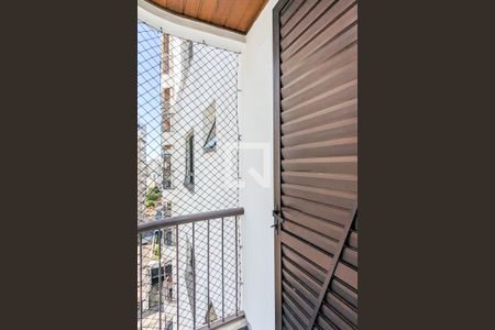 Apartamento à venda com 208m², 3 quartos e 2 vagas Apartamento à venda com 208m², 3 quartos e 2 vagasVaranda da saleta