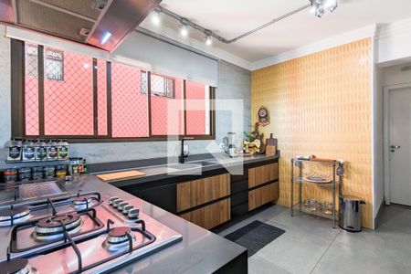 Apartamento à venda com 208m², 3 quartos e 2 vagas Apartamento à venda com 208m², 3 quartos e 2 vagasCozinha