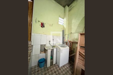 Casa à venda com 127m², 4 quartos e 1 vaga Casa à venda com 127m², 4 quartos e 1 vagaÁrea de serviço 1