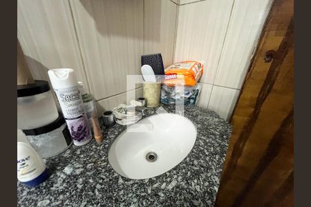 Casa à venda com 127m², 4 quartos e 1 vaga Casa à venda com 127m², 4 quartos e 1 vagaBanheiro 2