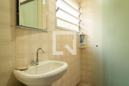 Casa à venda com 255m², 3 quartos e 3 vagasBanheiro de serviço