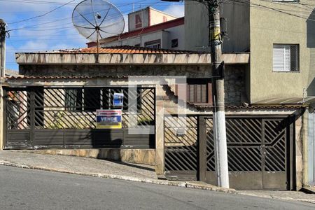 Casa à venda com 255m², 3 quartos e 3 vagasFachada 