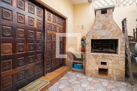 Casa à venda com 255m², 3 quartos e 3 vagasÁrea - Churrasqueira