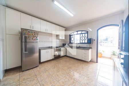 Casa à venda com 380m², 3 quartos e 6 vagas Casa à venda com 380m², 3 quartos e 6 vagasCozinha