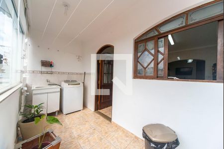 Casa à venda com 380m², 3 quartos e 6 vagas Casa à venda com 380m², 3 quartos e 6 vagasÁrea de Serviço