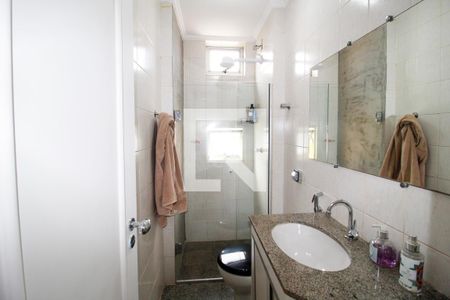 Banheiro de apartamento para alugar com 1 quarto, 45m² em Carmo, Belo Horizonte