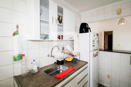 Cozinha de apartamento para alugar com 1 quarto, 45m² em Carmo, Belo Horizonte