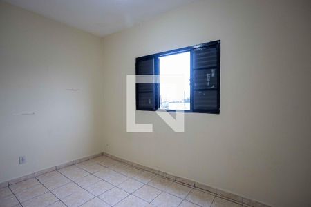 Quarto 2 de casa para alugar com 2 quartos, 159m² em Canhema, Diadema