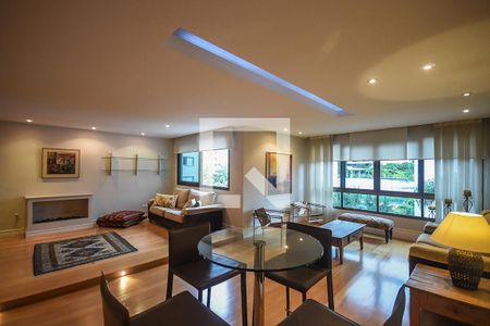 Sala de apartamento para alugar com 4 quartos, 200m² em Real Parque, São Paulo