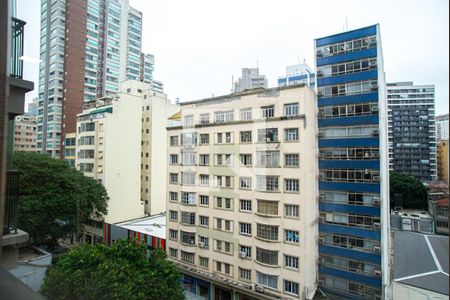 Apartamento à venda com 42m², 1 quarto e 1 vaga Apartamento à venda com 42m², 1 quarto e 1 vagaVista da Varanda da Sala/Suíte