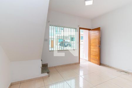 Sala de casa de condomínio para alugar com 2 quartos, 65m² em Parque Cruzeiro do Sul, São Paulo