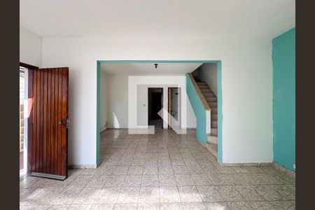 Sala de casa para alugar com 3 quartos, 90m² em Parque Maria Helena, São Paulo
